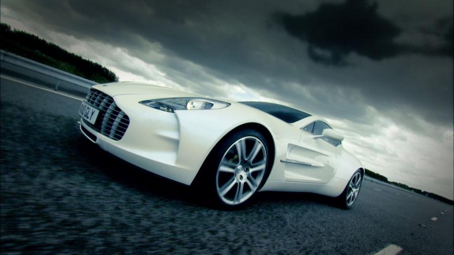  Aston Martin One-77 2010 года  (фото 35 из 89)
